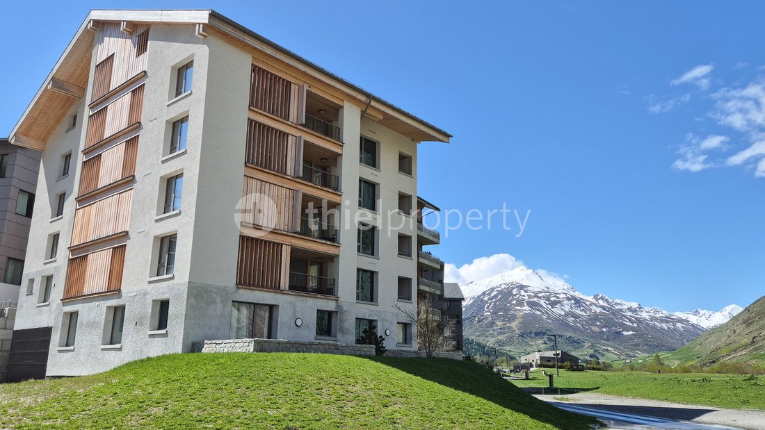 Cosy Garden Apartment With River View