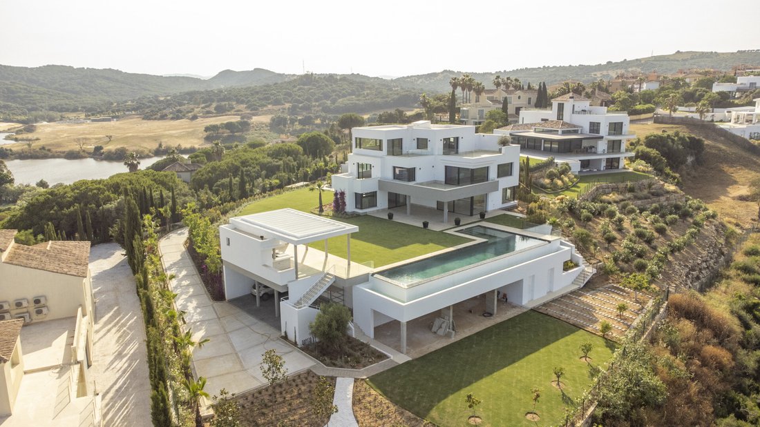 Villa in Sotogrande, San Roque, Andalusia 2 - 13533978
