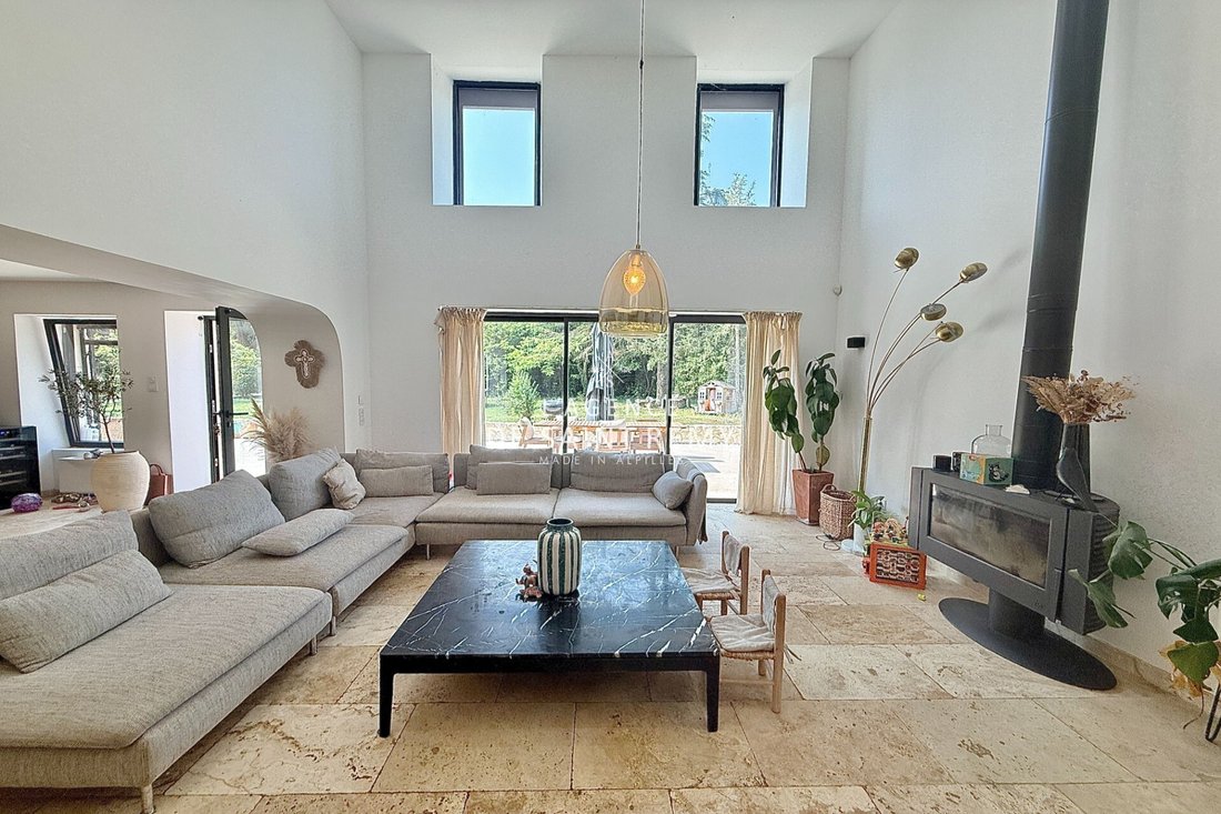 Villa in Rognonas, Provence-Alpes-Côte d'Azur, France 5 - 15806884