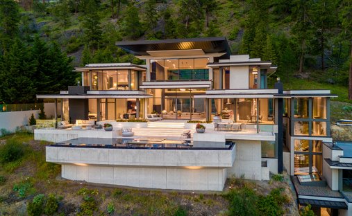 Maison à Kelowna, Colombie-Britannique, Canada 1