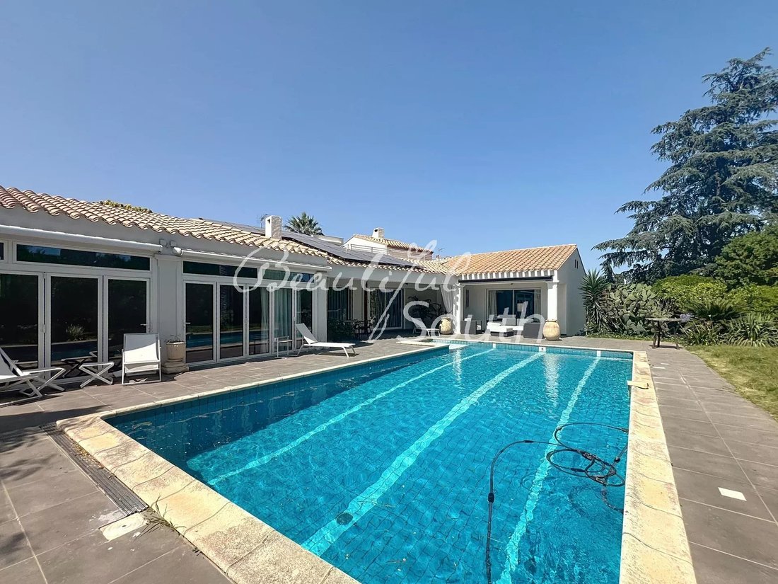 Villa in Perpignan, Occitania, France 5 - 15783165
