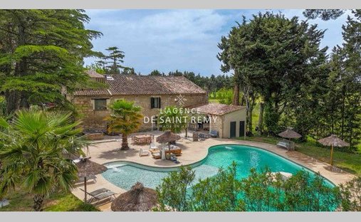 Villa in Rognonas, Provence-Alpes-Côte d'Azur, France 1