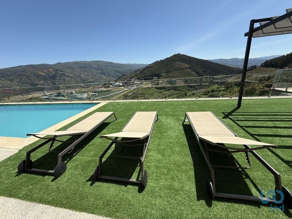 Townhouse in Gestation, Porto District, Portugal 1 - 15807437