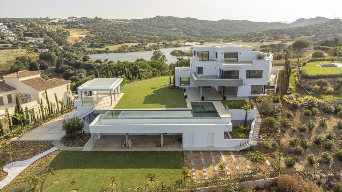 Villa in Sotogrande, San Roque, Andalusia 1 - 13533978