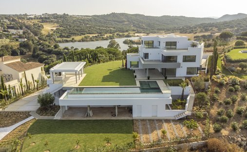 Villa in Sotogrande, San Roque, Andalusia 1