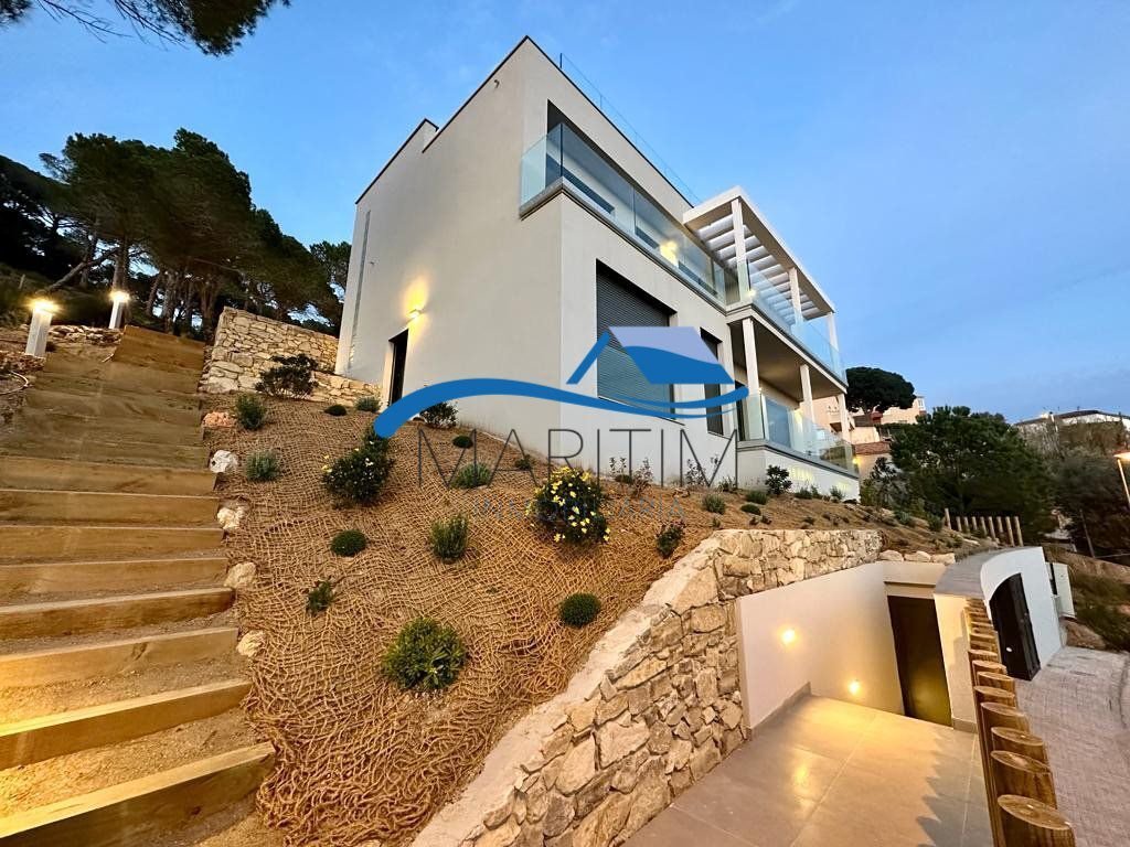 House in Lloret de Mar, Catalonia, Spain 2 - 15808354