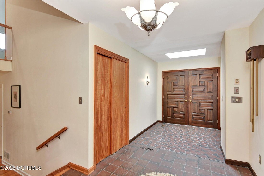 House in Holmdel, New Jersey, United States 4 - 15807467