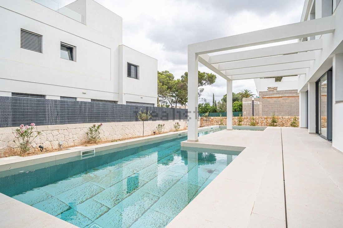 Chalet in Llucmajor, Balearic Islands, Spain 4 - 15808333