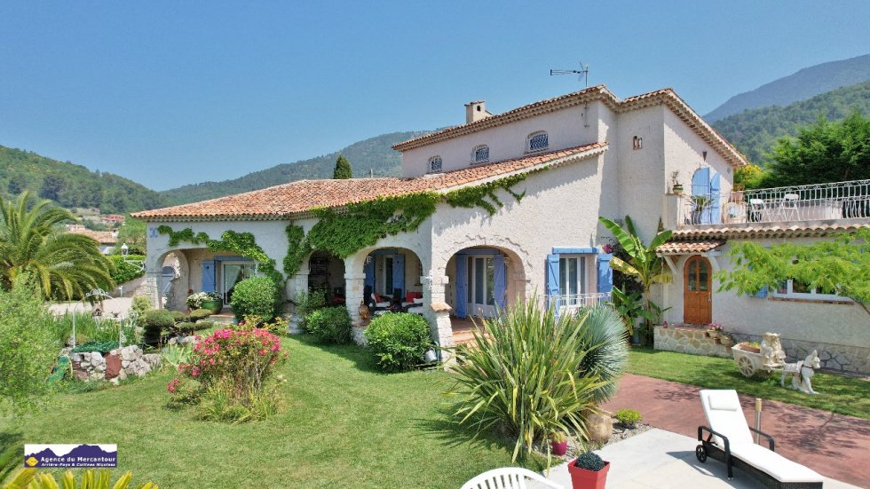 Villa in Levens, Provence-Alpes-Côte d'Azur, France 1 - 15808944