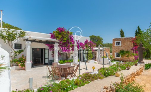 House in Santa Eularia des Riu, Balearic Islands, Spain 1