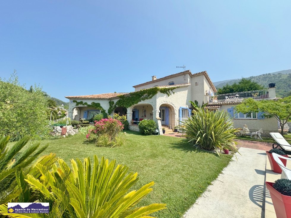 Villa in Levens, Provence-Alpes-Côte d'Azur, France 3 - 15808944