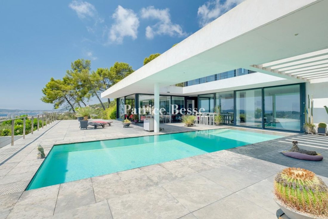 House in Toulon, Provence-Alpes-Côte d'Azur, France 1 - 13602220
