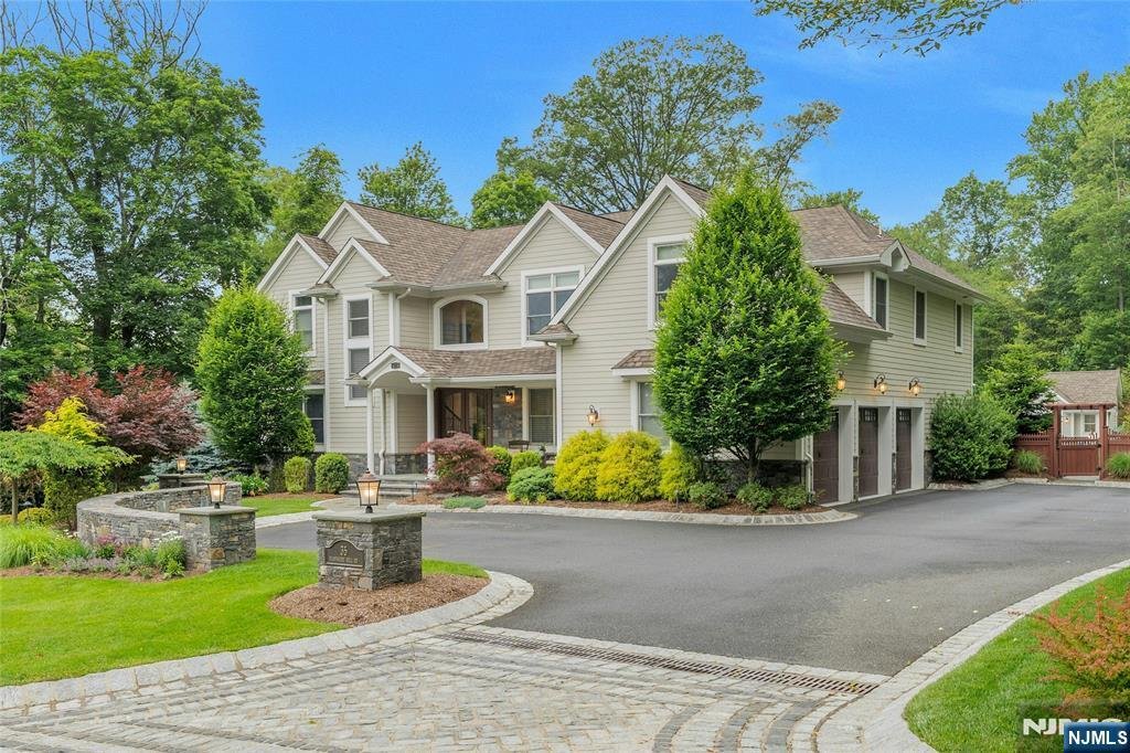 House in Saddle River, New Jersey, United States 2 - 15810995
