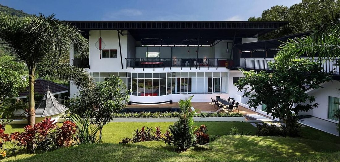 Villa in Chalong, Phuket, Thailand 1 - 15811934