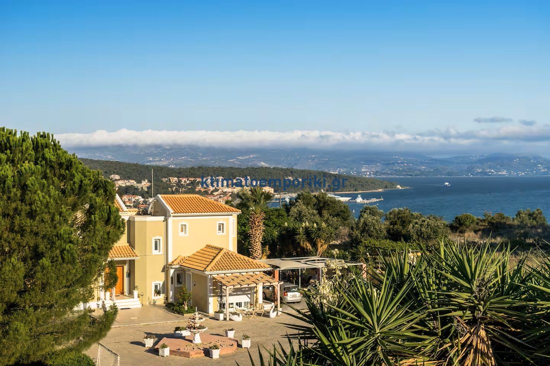 Villa in Argostoli, Peloponnese, Western Greece and the Ionian, Greece 1 - 15809812