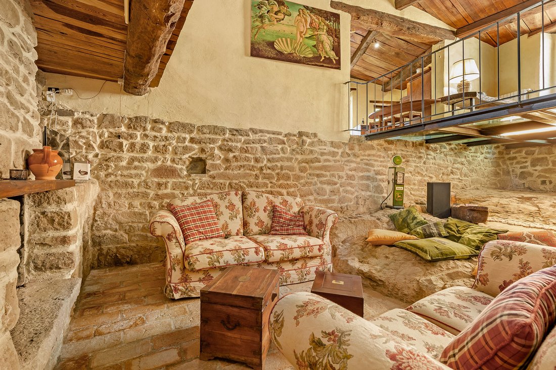 Whispers of Umbria: A 14th-Century Crown Jewel Reborn Above the Clouds