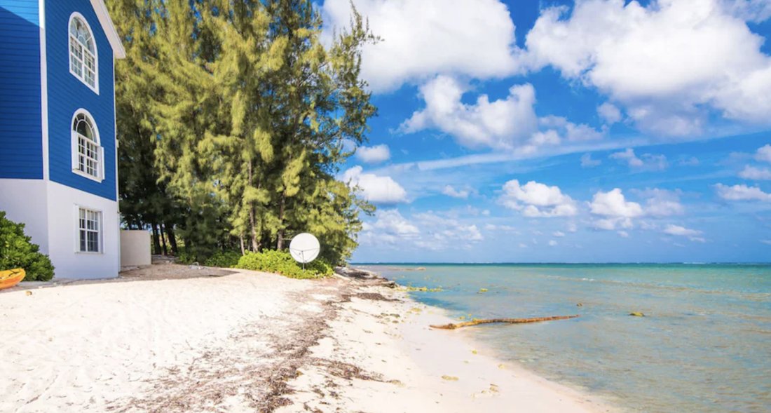 Apartment in East End, East End, Cayman Islands 4 - 15809044