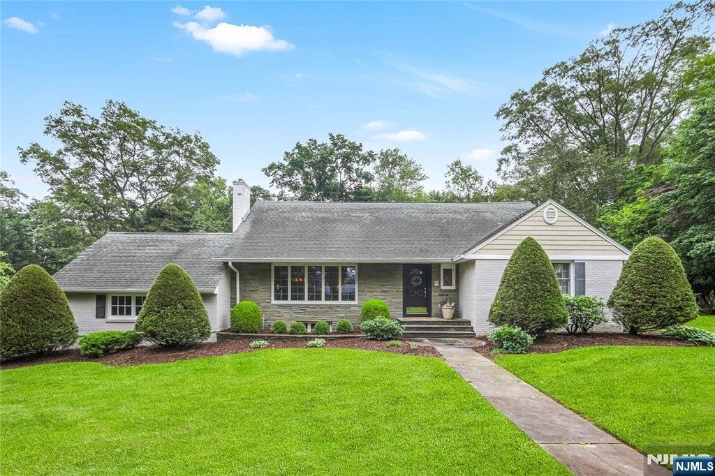 House in Saddle River, New Jersey, United States 1 - 15810201
