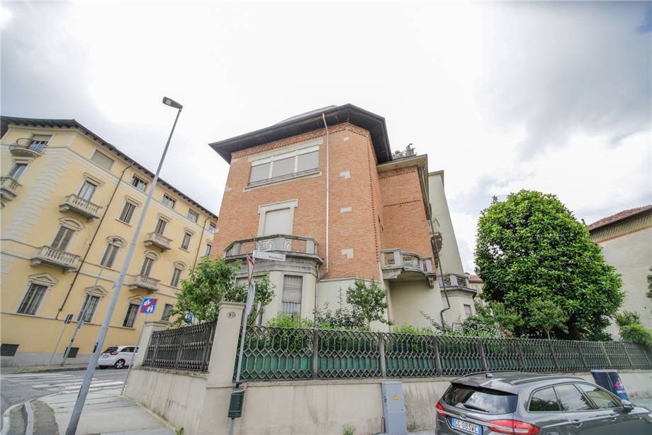 Apartment in Cenisia, Turin, Italy 3 - 15812179