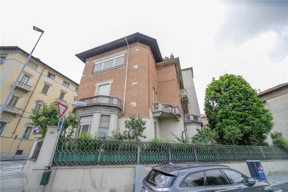 Apartment in Cenisia, Turin, Italy 1 - 15812179