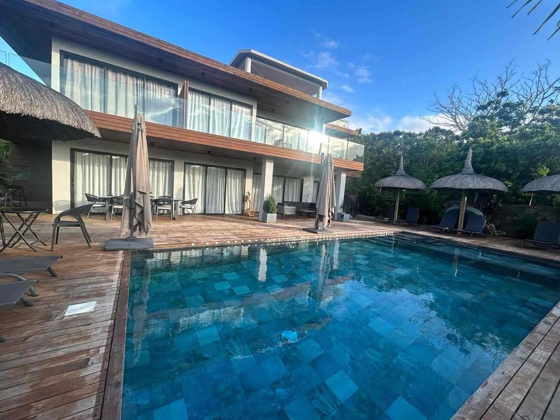 Villa in Calodyne, Rivière du Rempart District, Mauritius 1 - 15812159