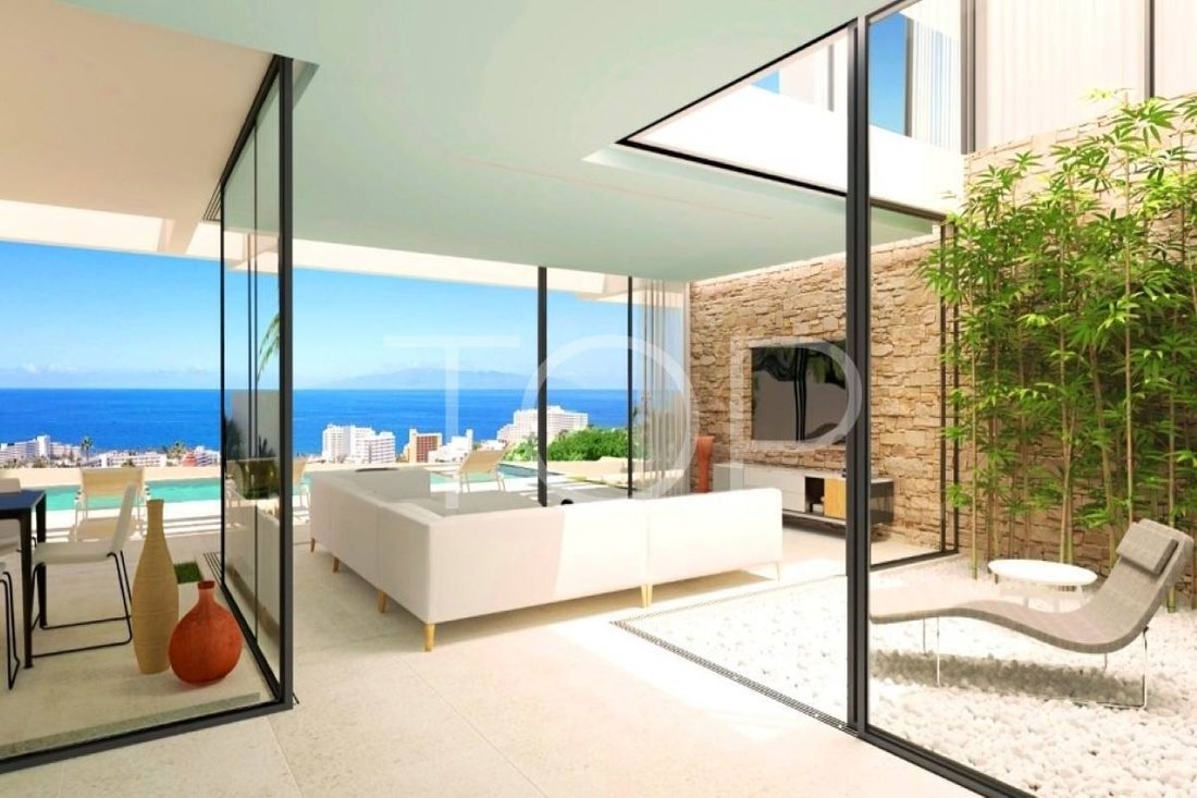 Villa in Costa Adeje, Adeje, Canary Islands 1 - 15812219
