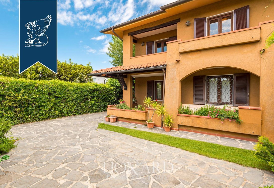 Villa in Center, Forte dei Marmi, Tuscany 3 - 15813684