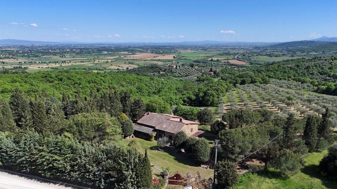 Country House in Sinalunga, Tuscany, Italy 1 - 15376924