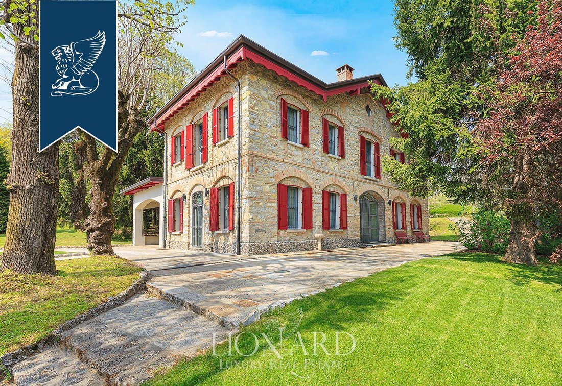 Villa in Erba, Lombardy, Italy 4 - 15813730