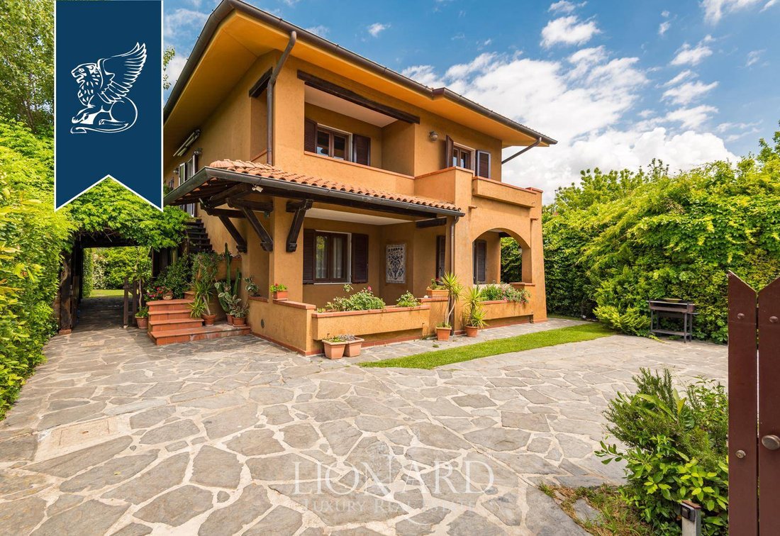 Villa in Center, Forte dei Marmi, Tuscany 1 - 15813684