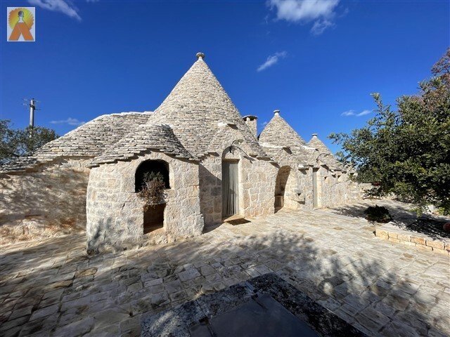 Villa in Alberobello, Apulia, Italy 2 - 15812359