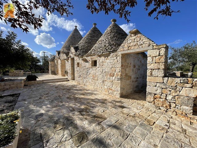 Villa in Alberobello, Apulia, Italy 4 - 15812359