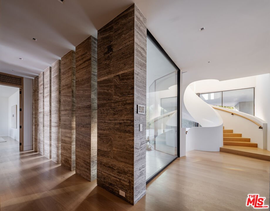 House in Los Angeles, California, United States 3 - 15812774