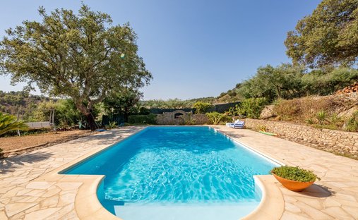 Villa in Le Plan-de-la-Tour, Provence-Alpes-Côte d'Azur, France 1