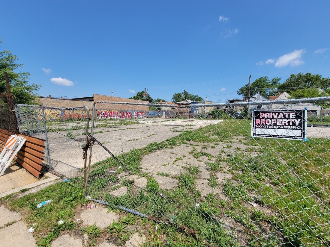 Land in Chicago, Illinois, United States 2 - 15812878