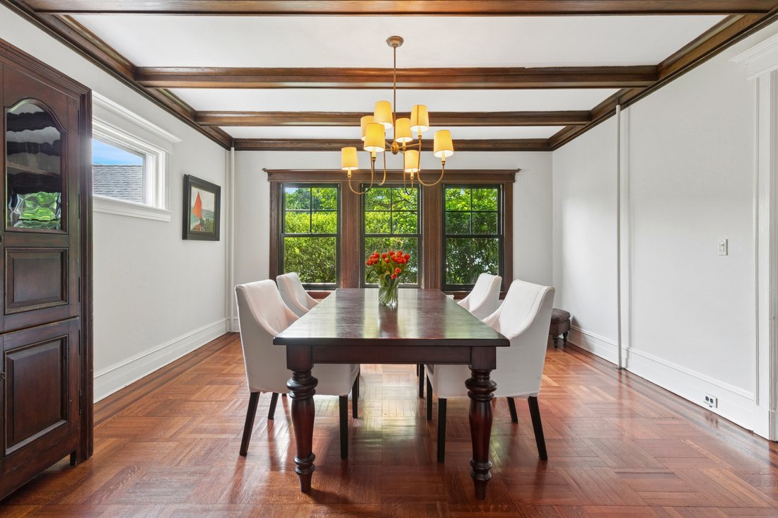 House in Garden City, New York, United States 4 - 15814071
