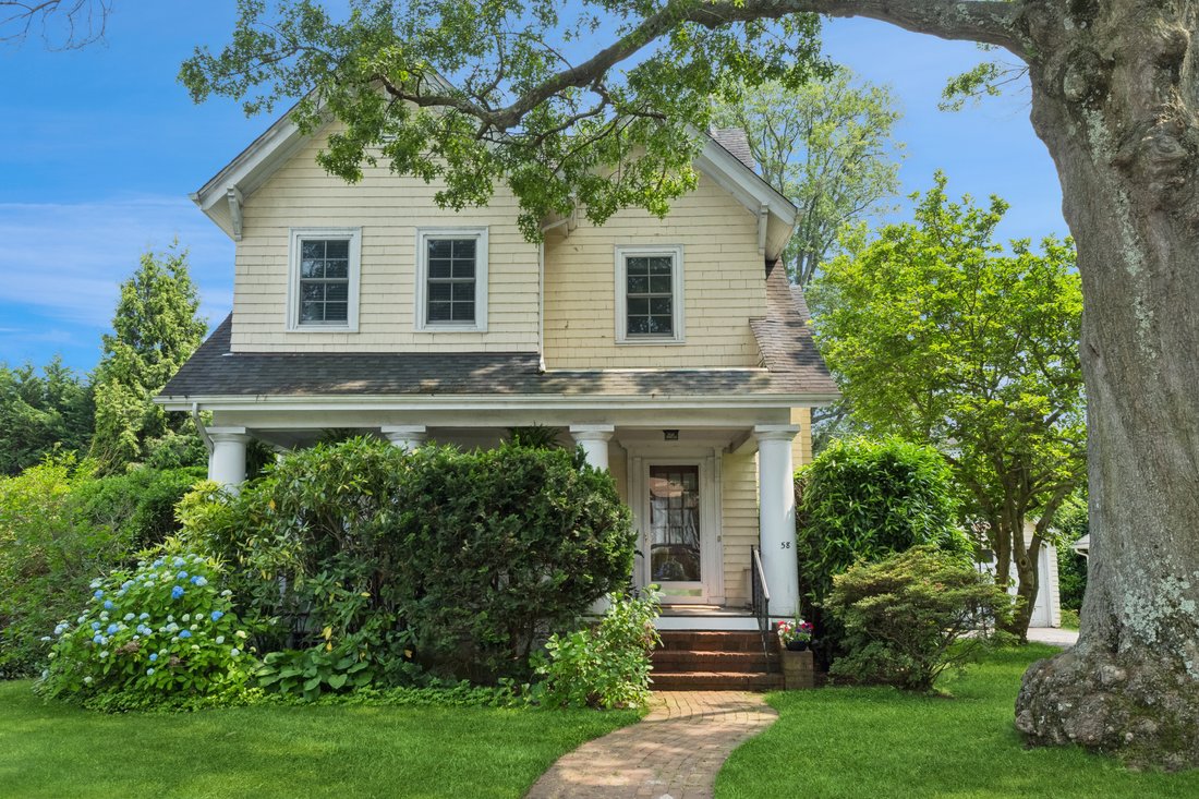 House in Garden City, New York, United States 1 - 15814071