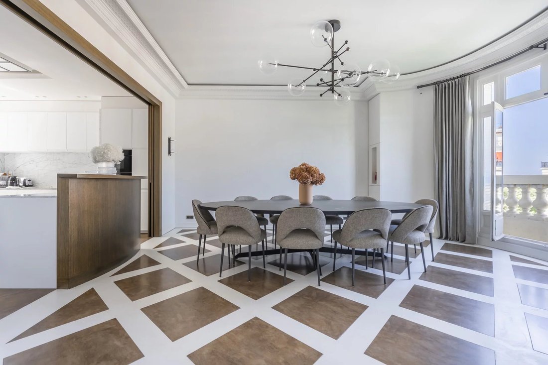 Apartment in Bois de Boulogne, Paris 16e Arrondissement, Paris 4 - 15796705