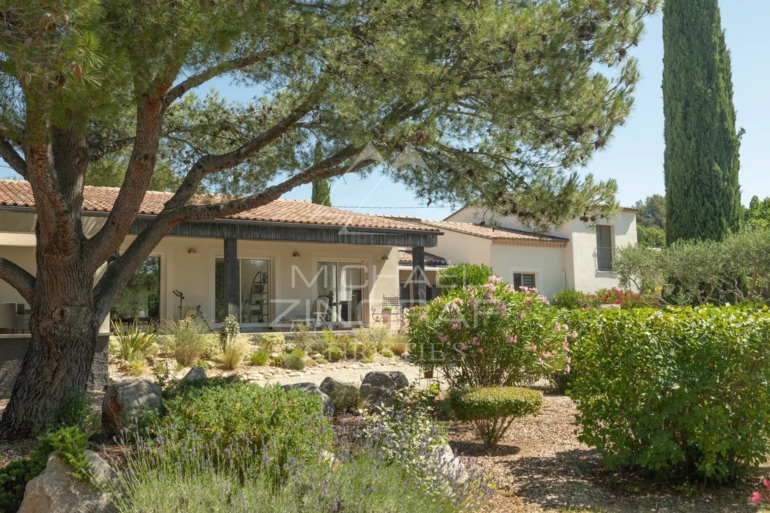 House in Lauris, Provence-Alpes-Côte d'Azur, France 1 - 15814830