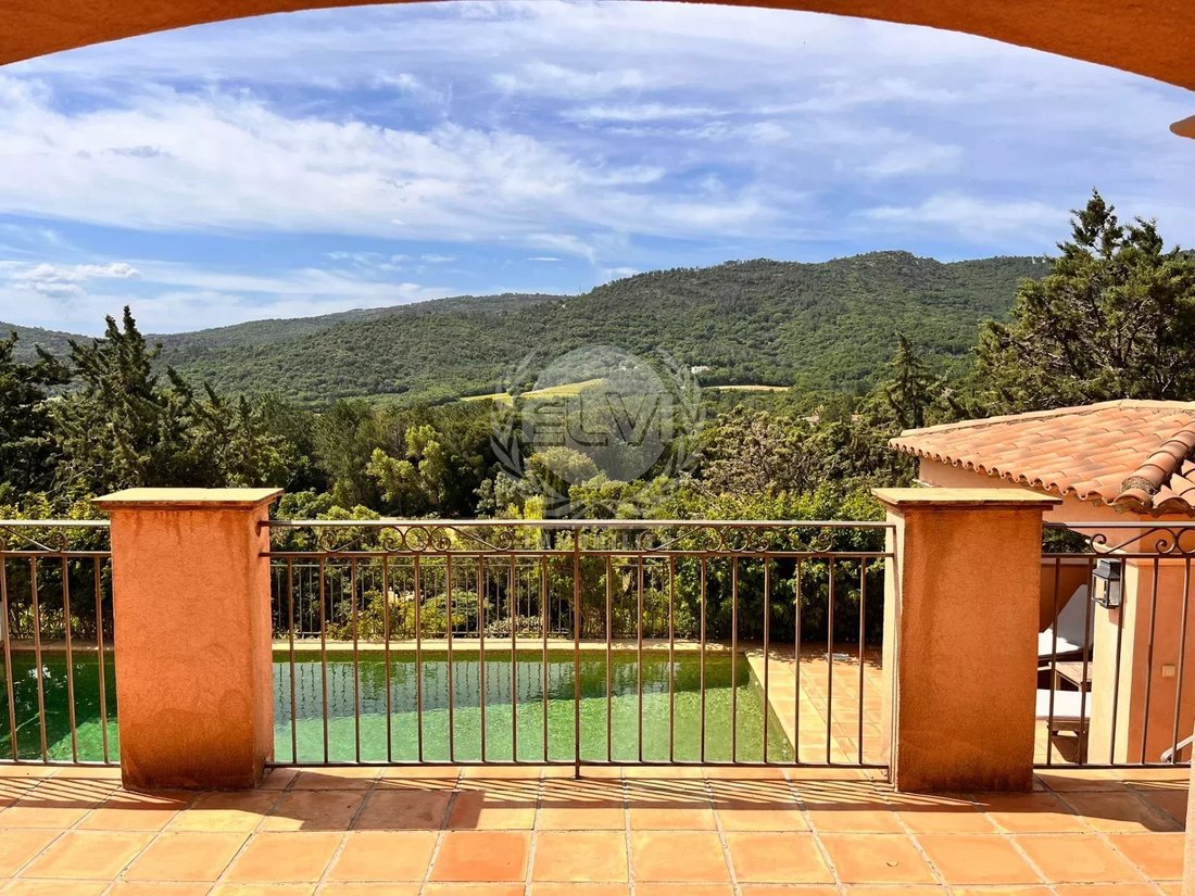 Villa in Le Plan-de-la-Tour, Provence-Alpes-Côte d'Azur, France 3 - 15814929
