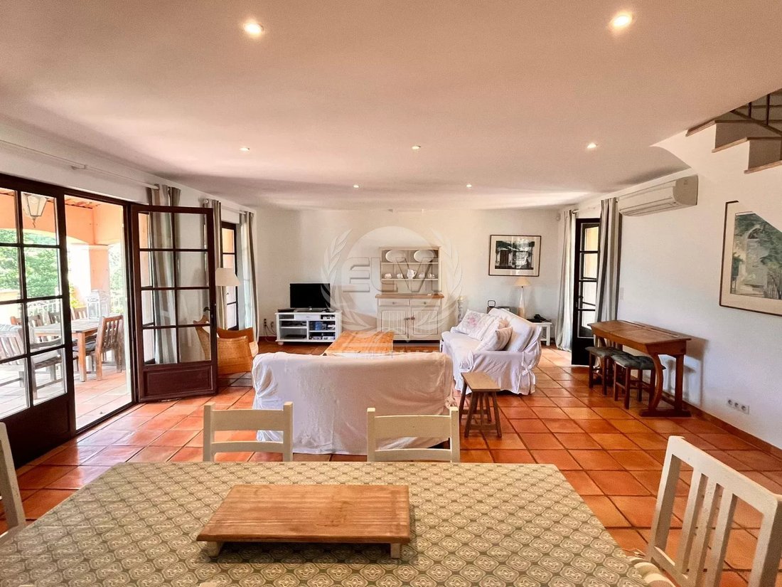 Villa in Le Plan-de-la-Tour, Provence-Alpes-Côte d'Azur, France 5 - 15814929