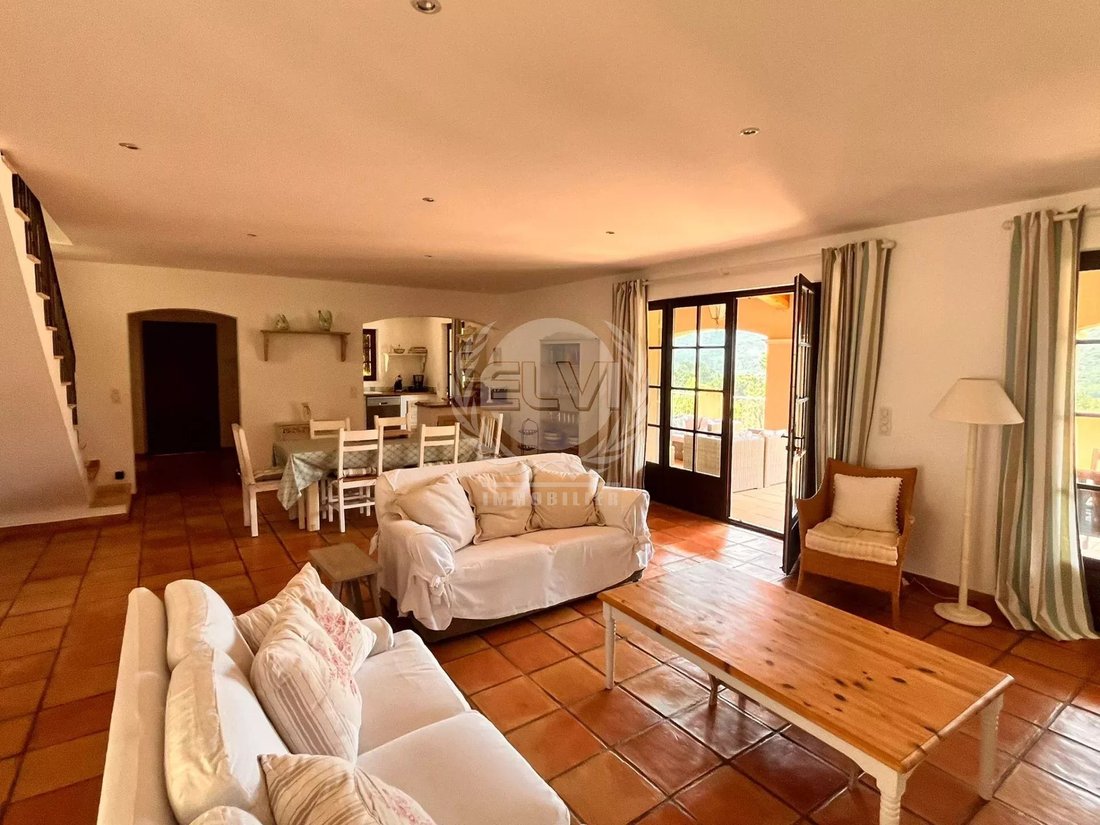 Villa in Le Plan-de-la-Tour, Provence-Alpes-Côte d'Azur, France 4 - 15814929