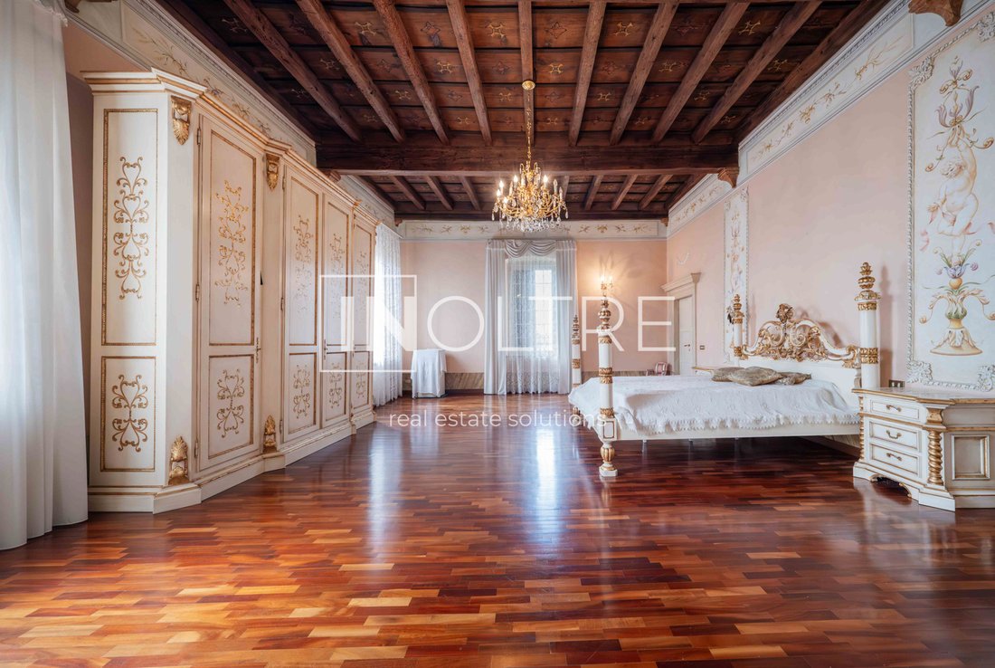 Villa in Sommacampagna, Veneto, Italy 1 - 15814600
