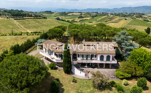 Villa in Cerreto Guidi, Tuscany, Italy 1
