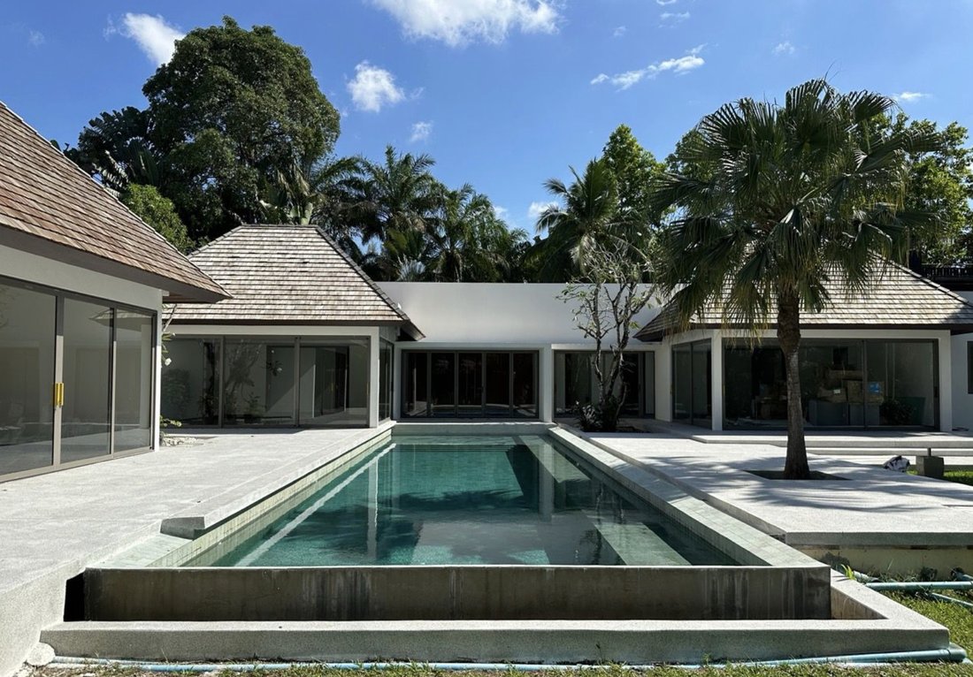 Villa in Choeng Thale, Phuket, Thailand 1 - 15824013