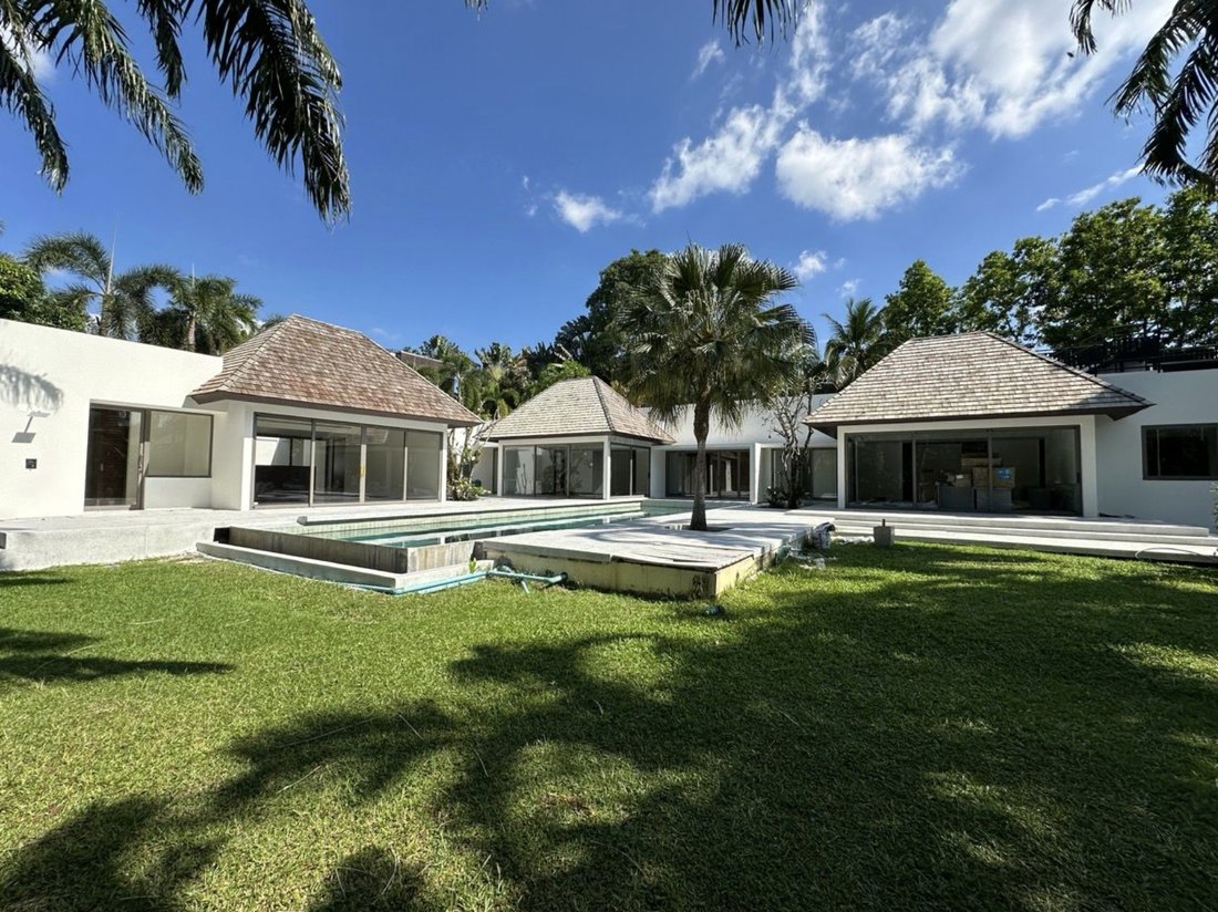 Villa in Choeng Thale, Phuket, Thailand 2 - 15824013