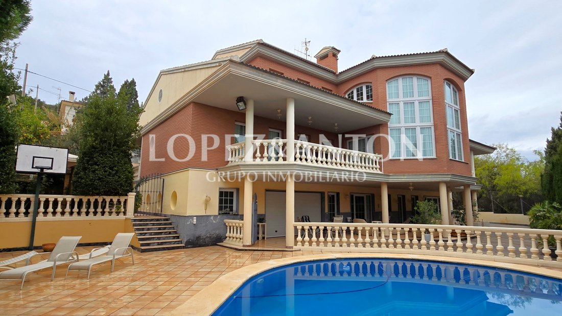 Villa in Benaguasil, Valencian Community, Spain 1 - 15815070
