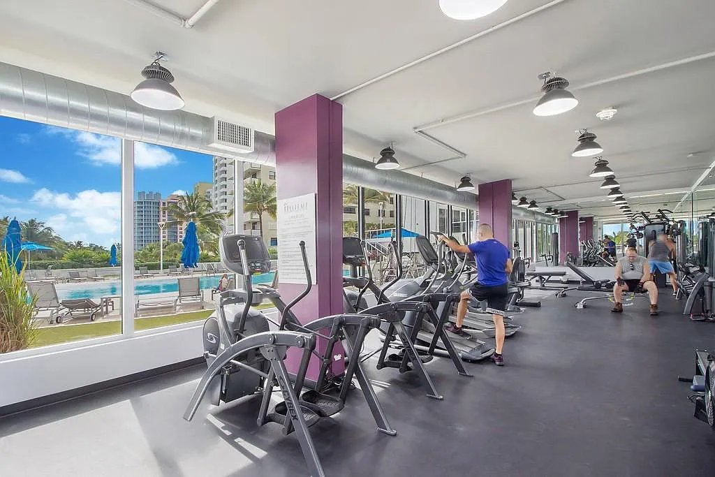 Condo in Miami Beach, Florida, United States 4 - 15823353