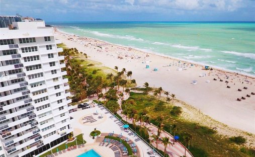 Condo in Miami Beach, Florida, United States 1