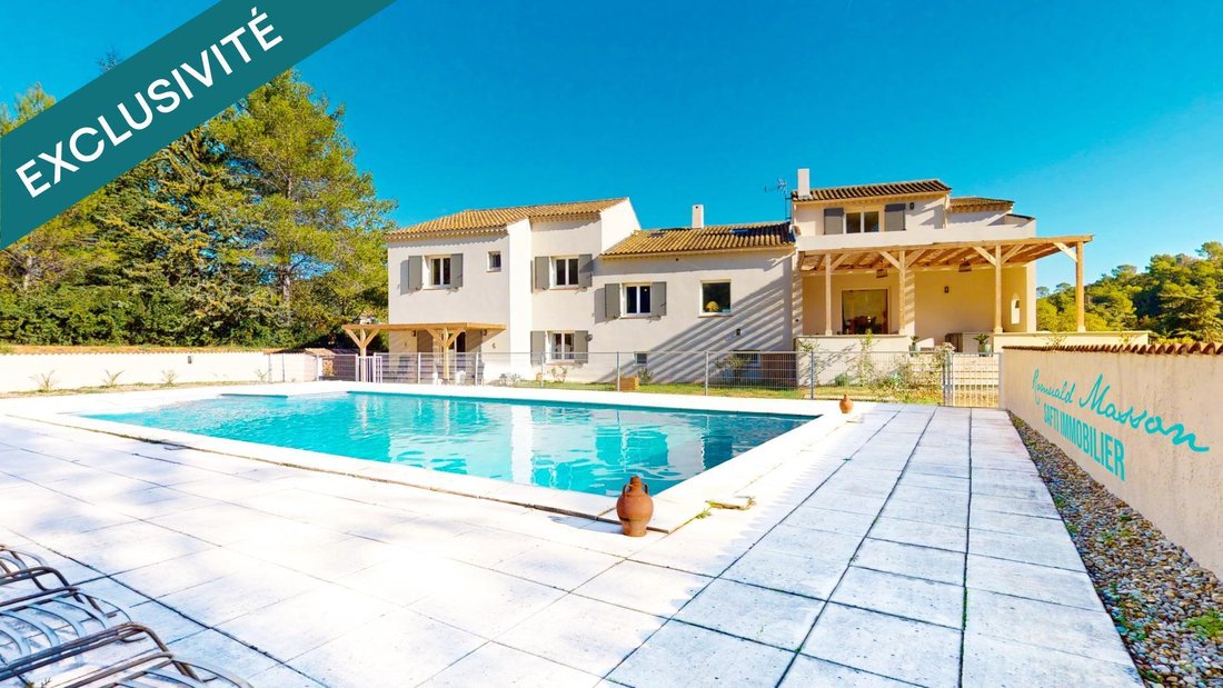 Casa a Méounes-lès-Montrieux, Provenza-Alpi-Costa Azzurra, Francia 1 - 15821418
